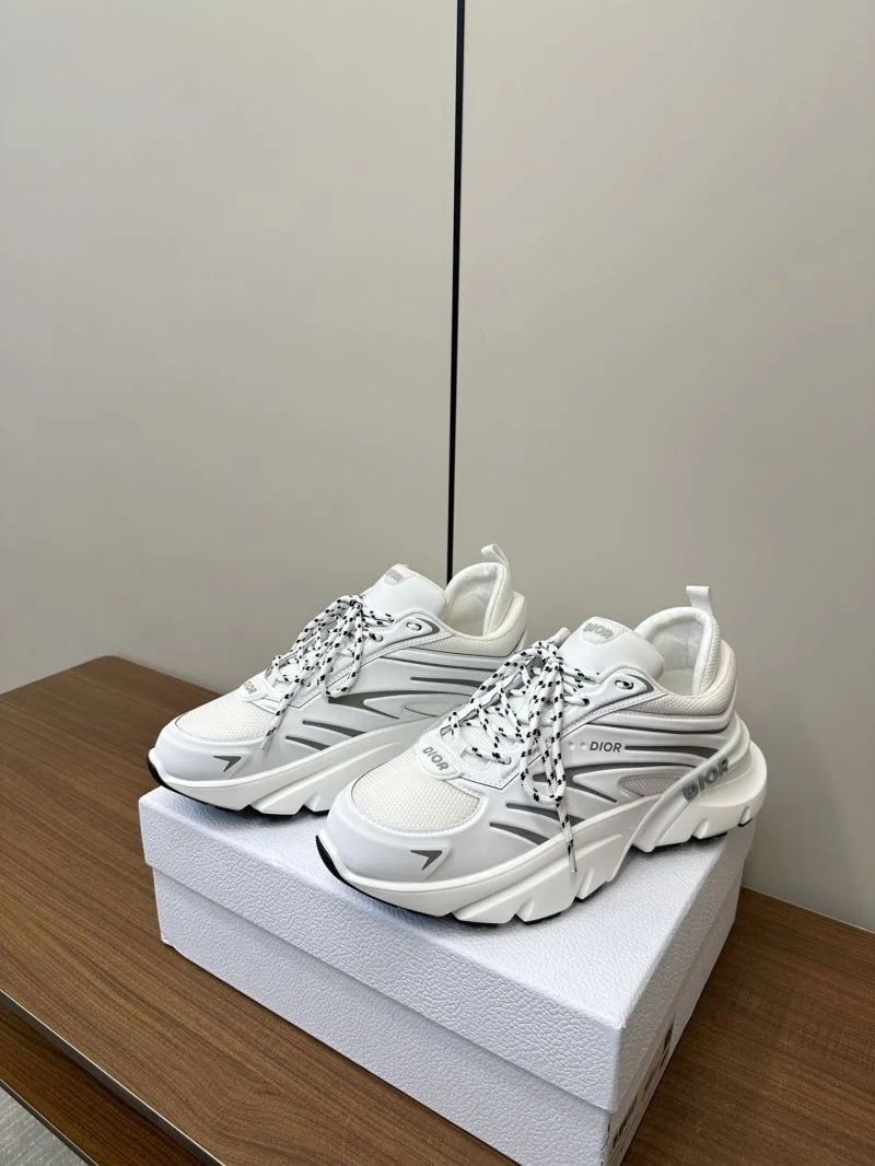 Resilient Christian Dior Sneaker 22497