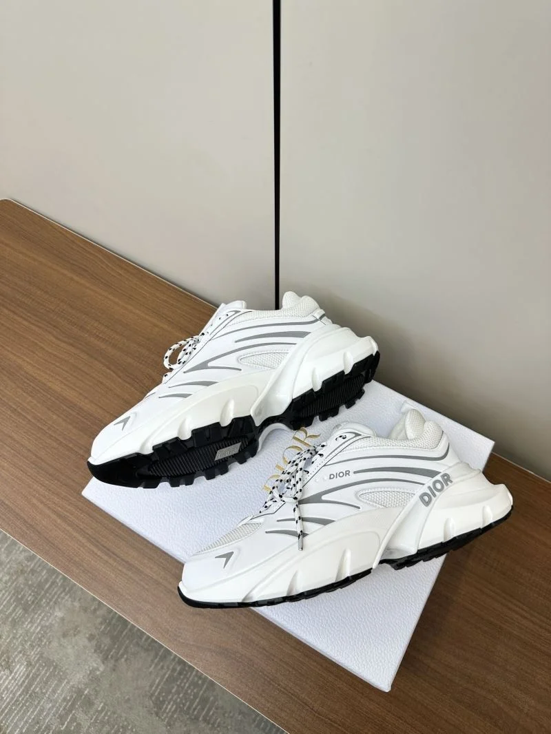 Resilient Christian Dior Sneaker 22497