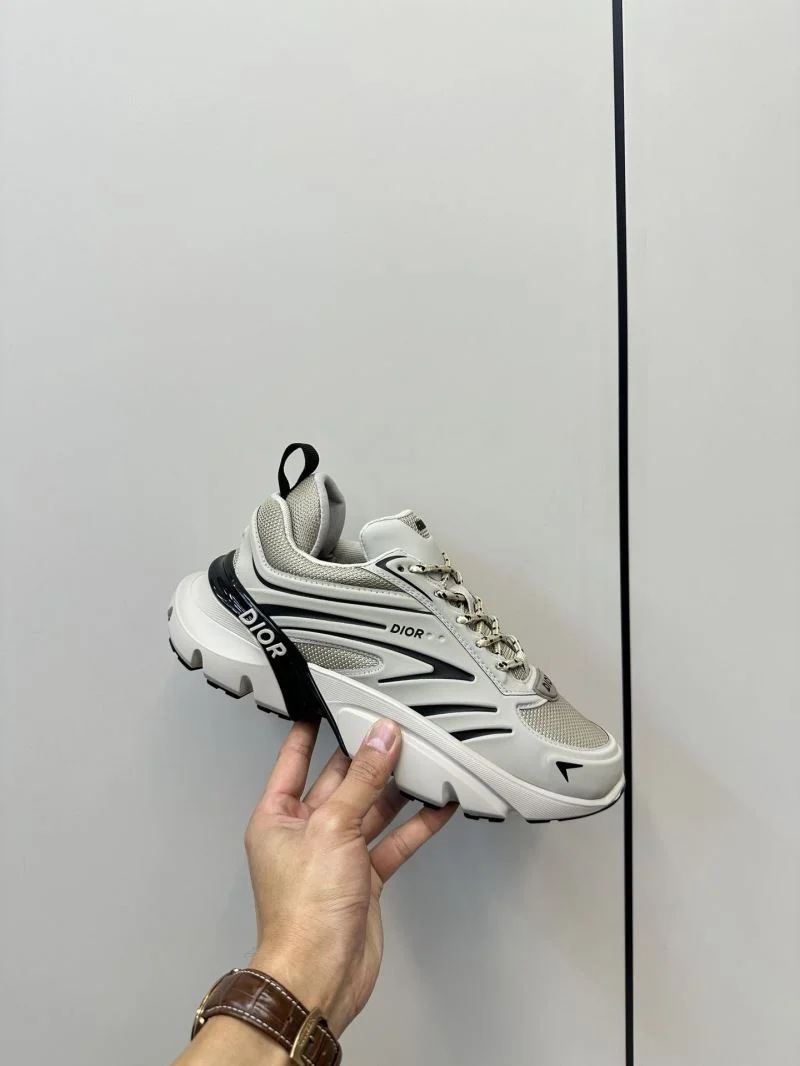 Breathable Christian Dior Sneaker 22502