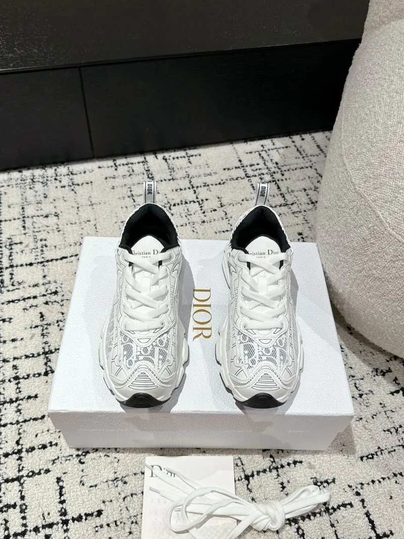 Seasonal Christian Dior Sneaker 20793