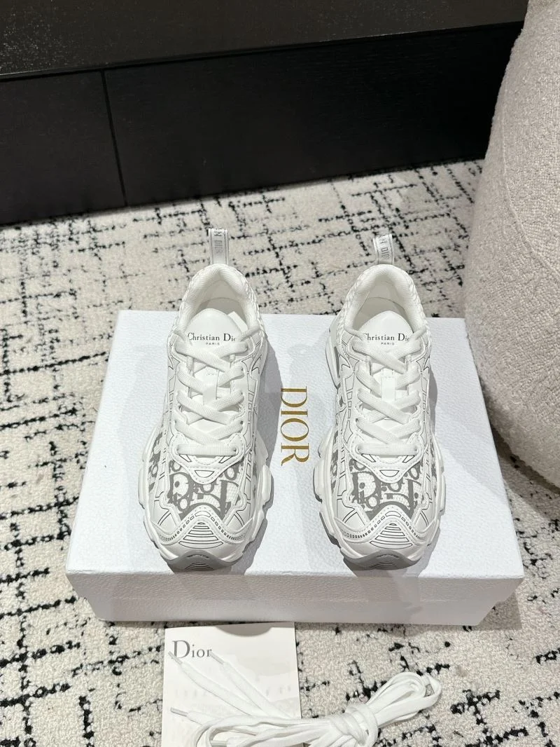 WellDesigned Christian Dior Sneaker 20791