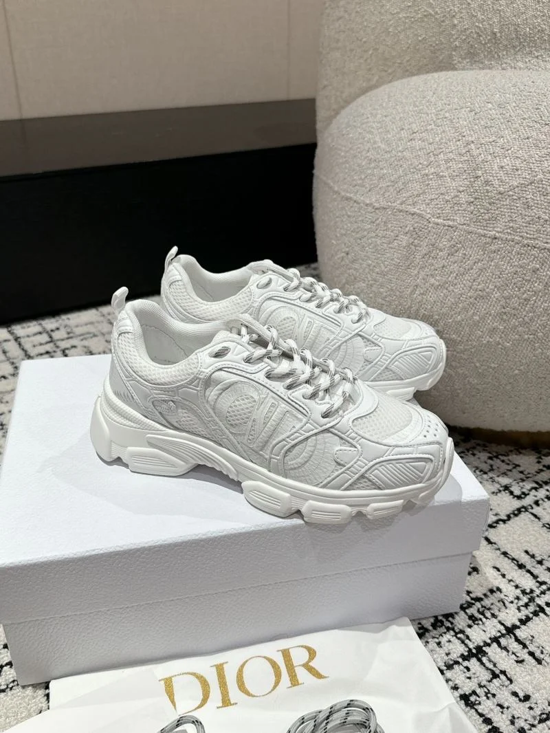 Minimalist Christian Dior Sneaker 20789