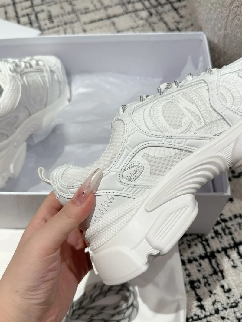 Minimalist Christian Dior Sneaker 20789