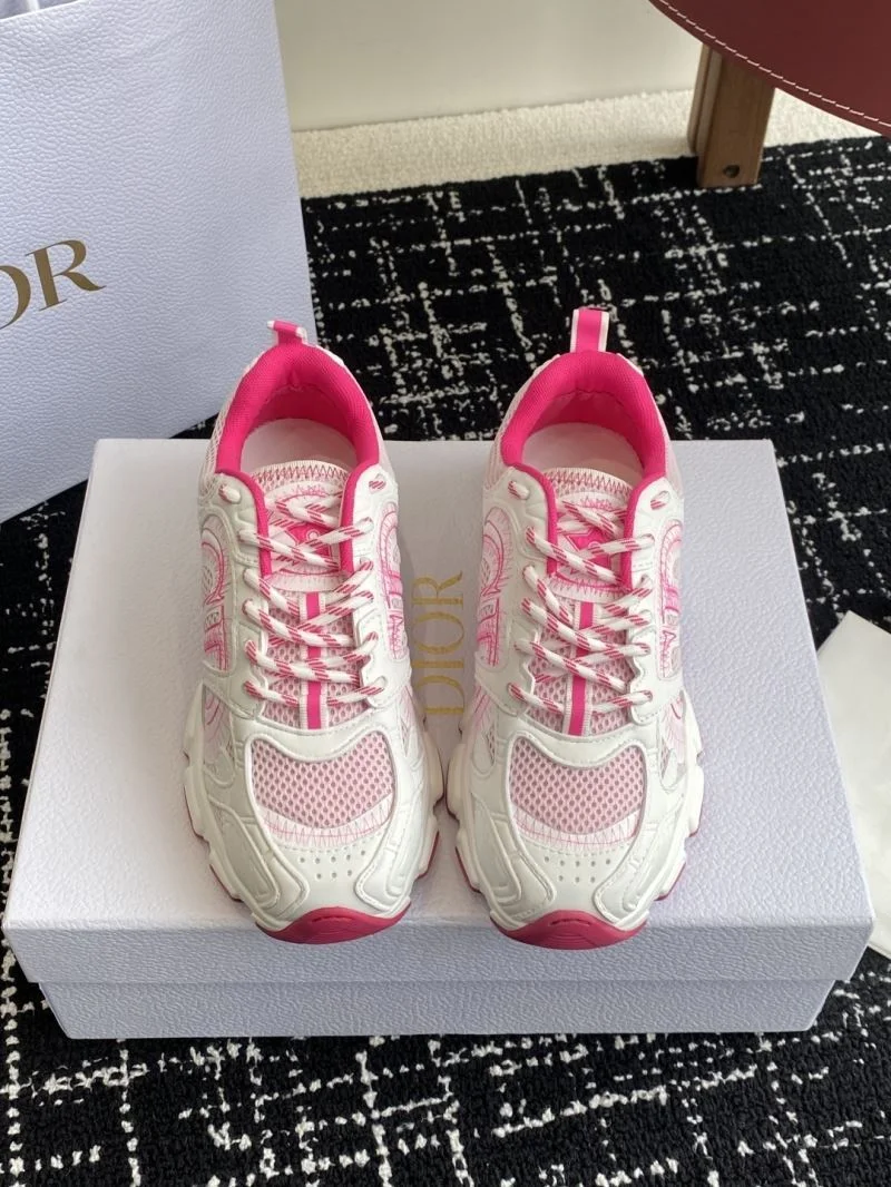 Functional Christian Dior Sneaker 20790