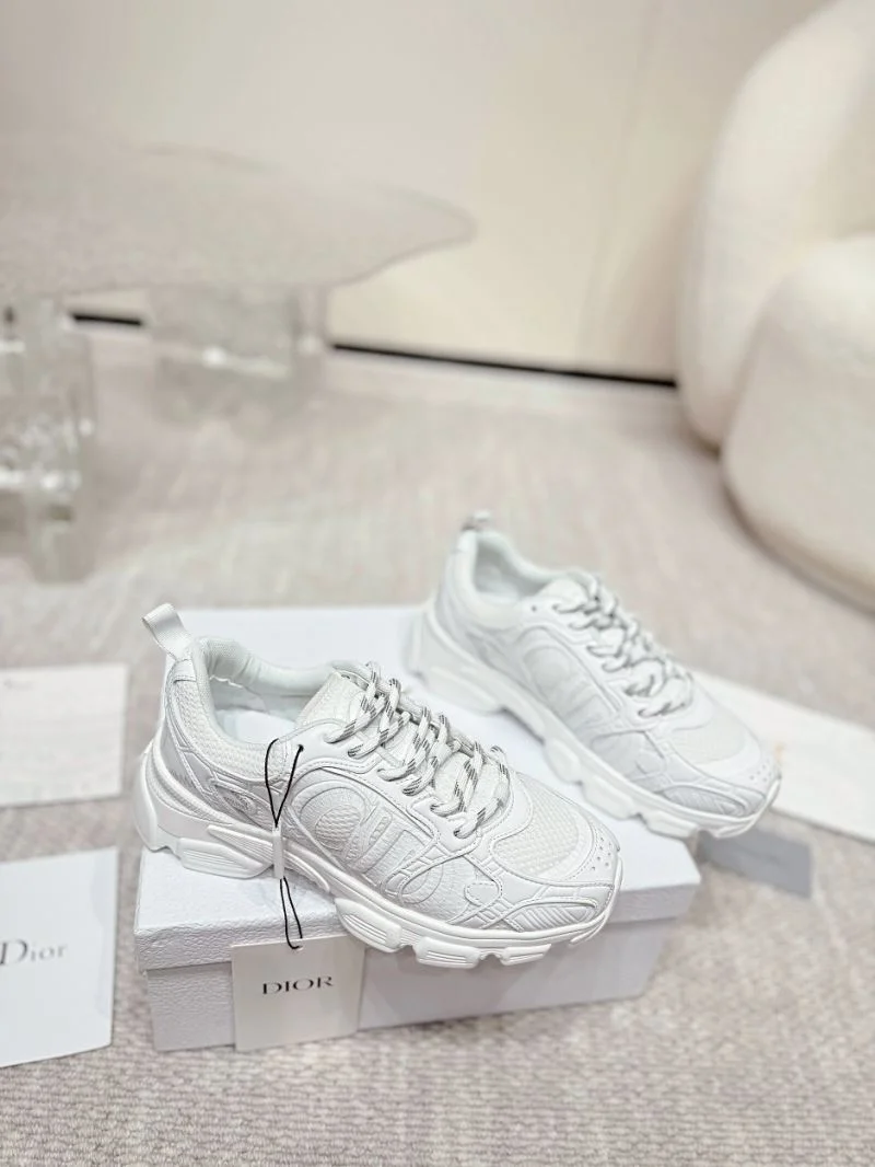 Timeless Christian Dior Sneaker 20769