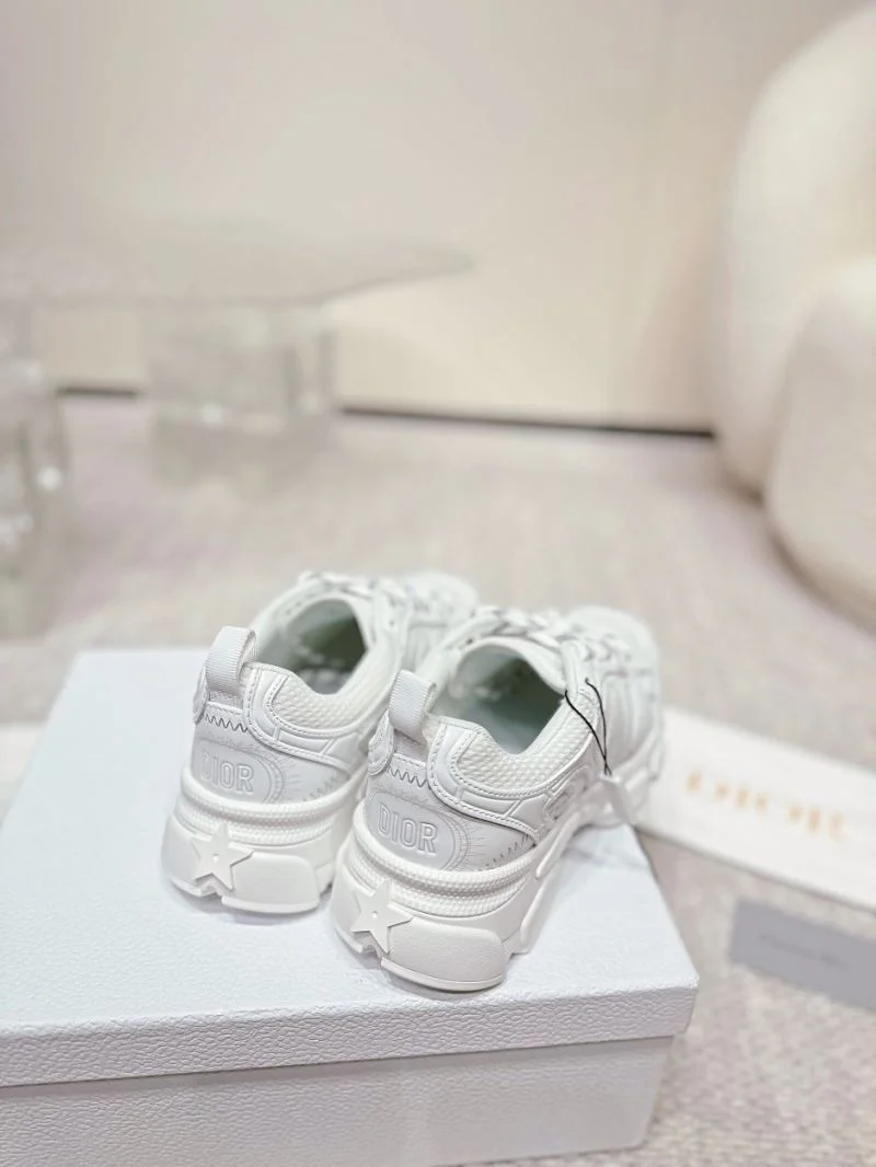 Timeless Christian Dior Sneaker 20769