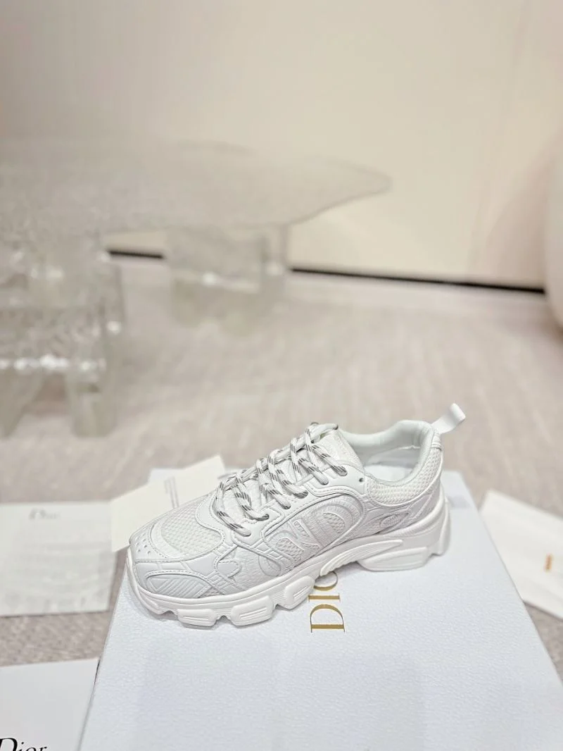 Timeless Christian Dior Sneaker 20769