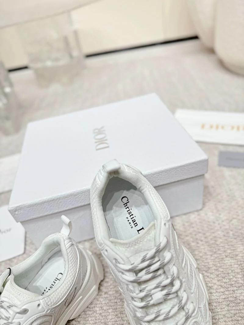 Timeless Christian Dior Sneaker 20769