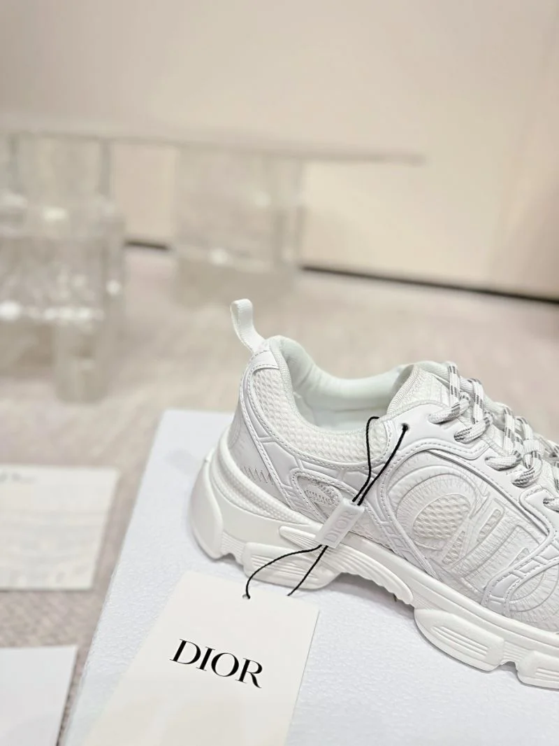 Timeless Christian Dior Sneaker 20769