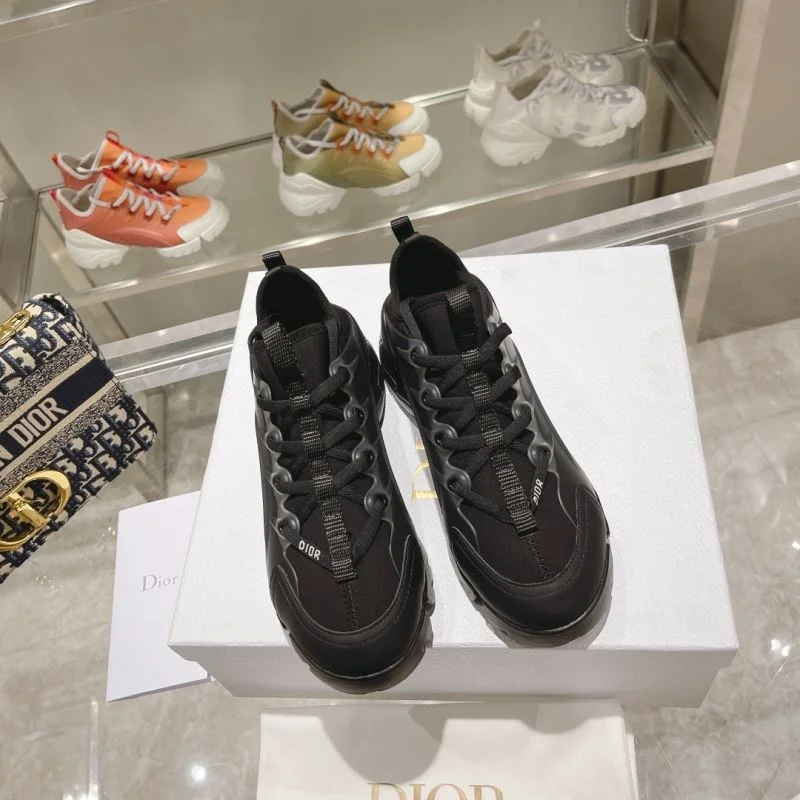 Trendsetting Christian Dior Sneaker 20816