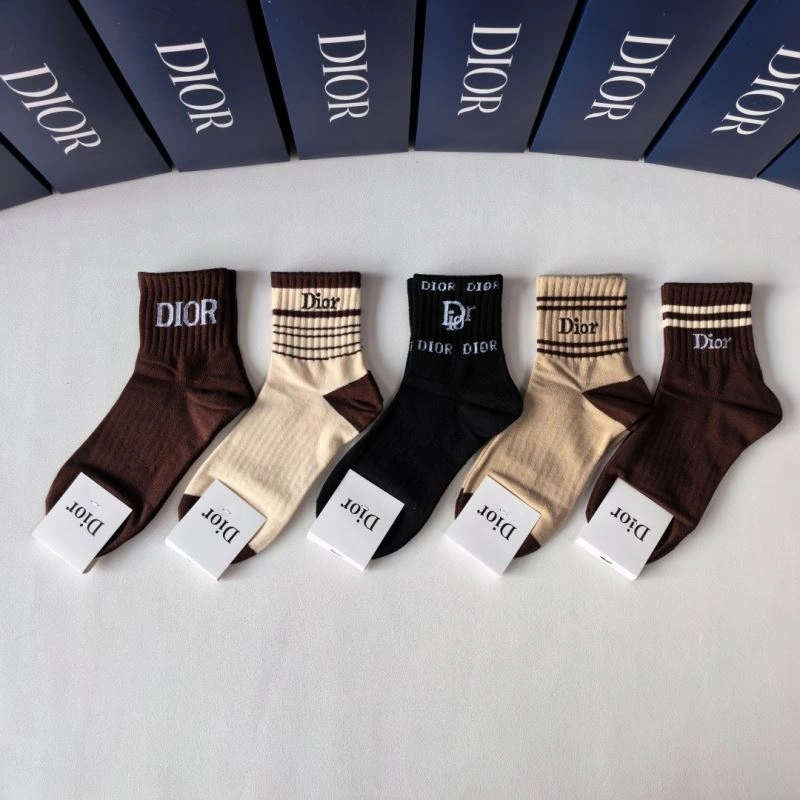 Minimalist Christian Dior Socks 273856