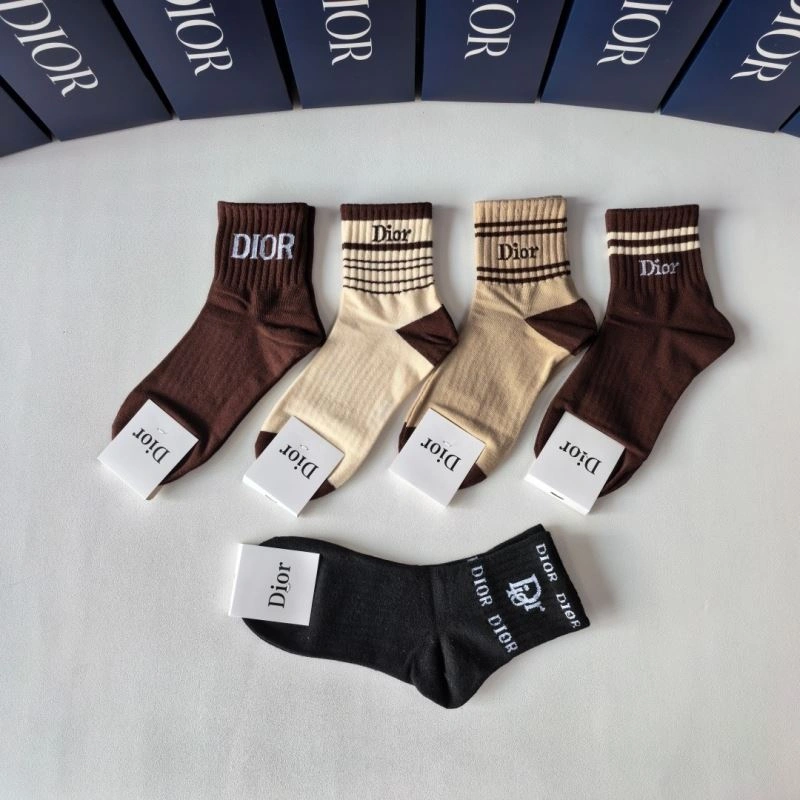 Minimalist Christian Dior Socks 273856