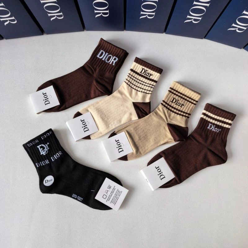 Minimalist Christian Dior Socks 273856