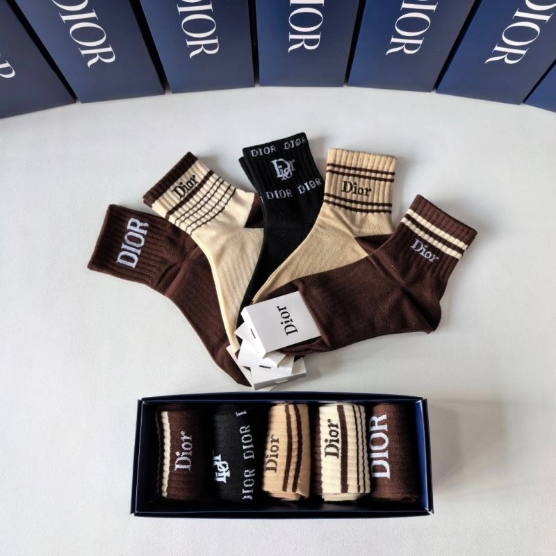 Minimalist Christian Dior Socks 273856