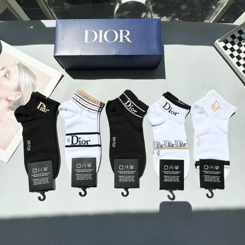Christian Dior Socks Stylish 273831