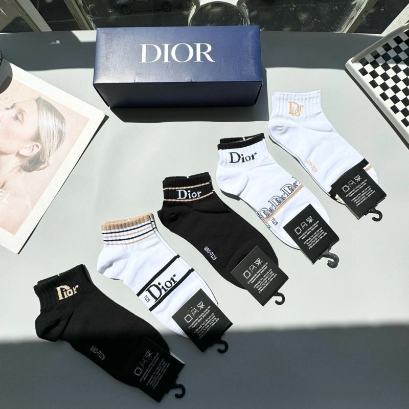 Christian Dior Socks Stylish 273831