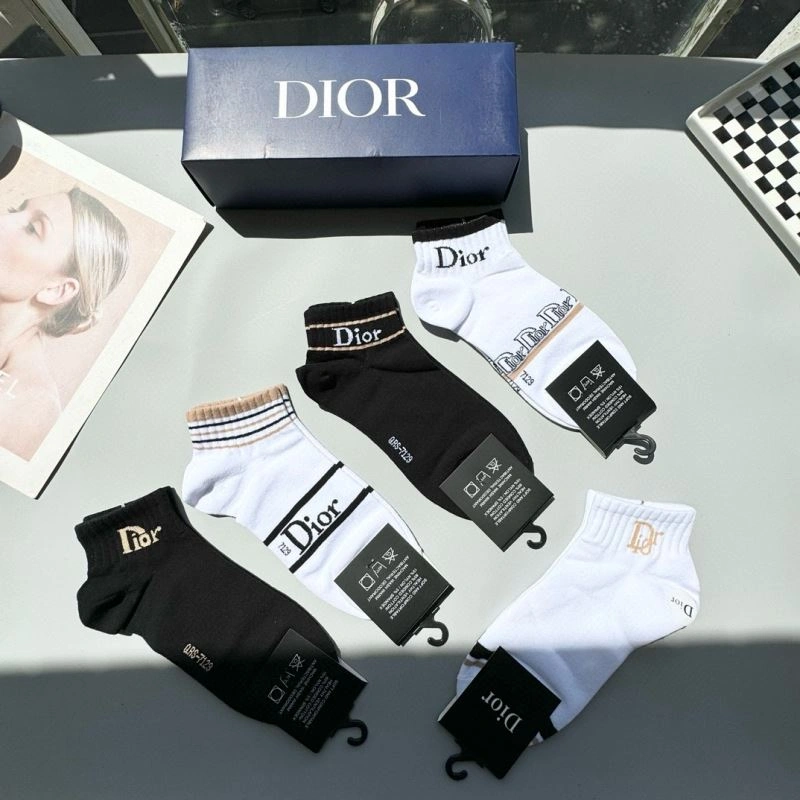 Christian Dior Socks Stylish 273831