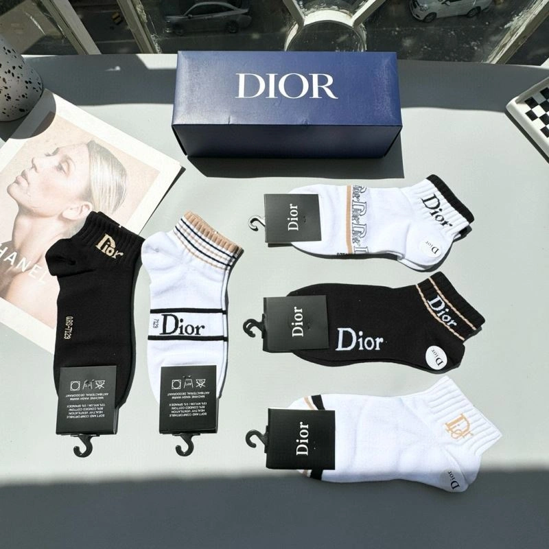 Christian Dior Socks Stylish 273831