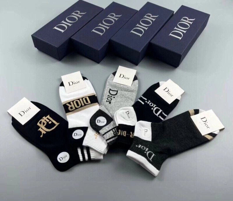 Chic Christian Dior Socks 273844