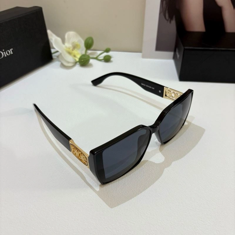 Youthful Christian Dior Sunglasses 278735