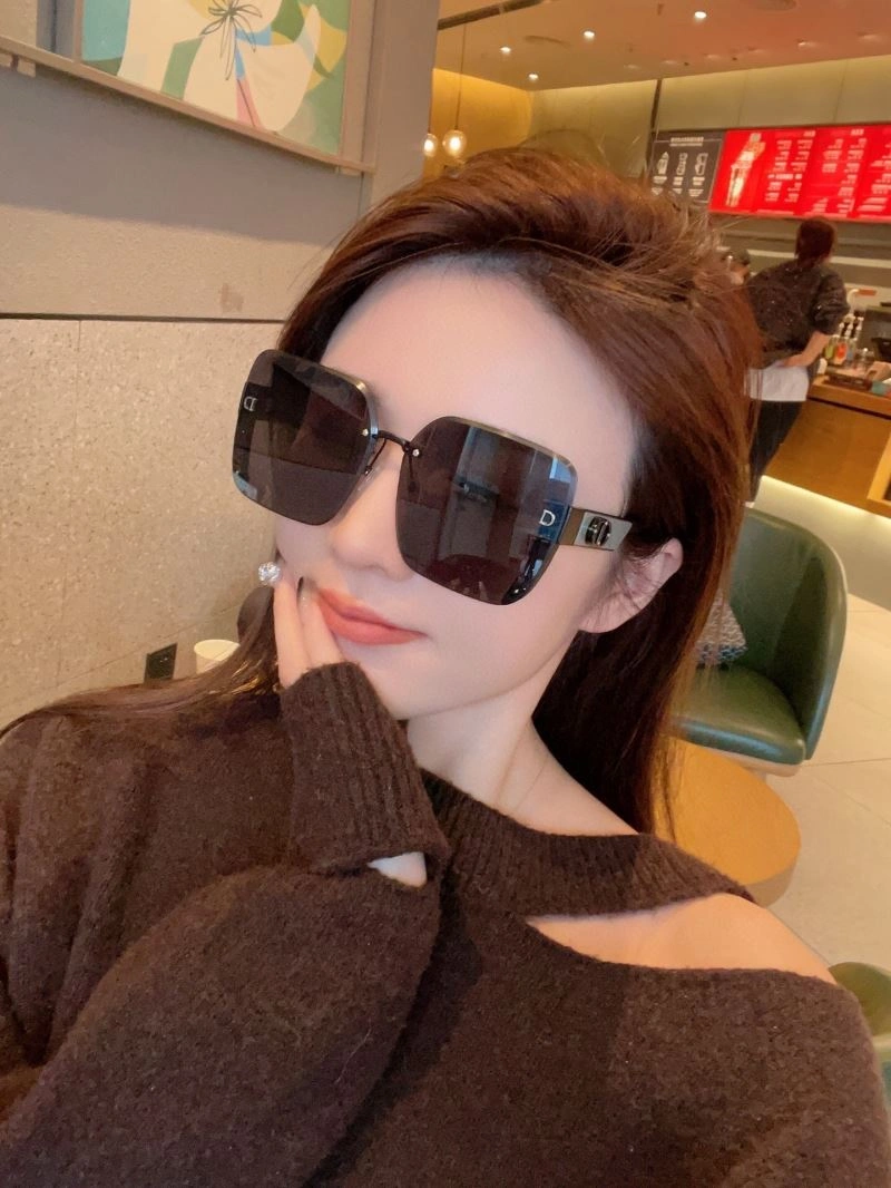 RelaxedFit Christian Dior Sunglasses 278710