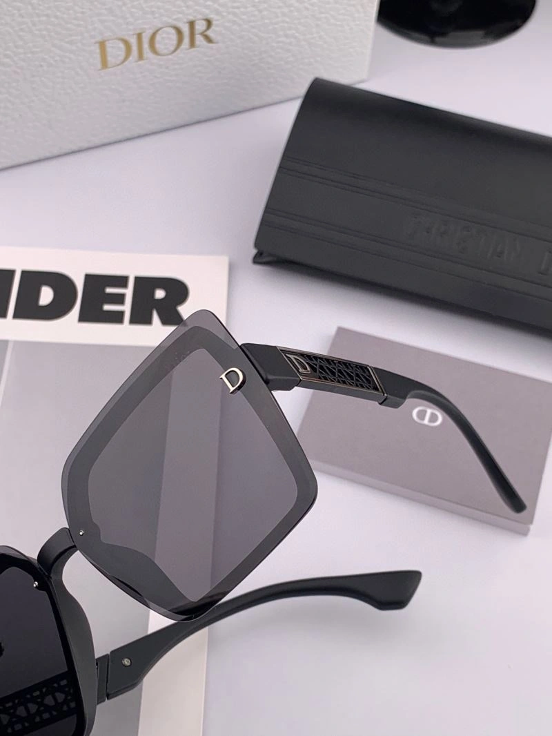 Christian Dior Sunglasses Unisex 278718