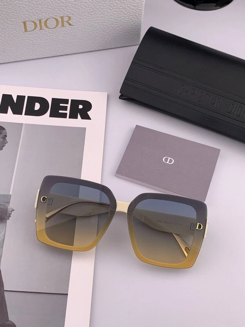 Comfortable Christian Dior Sunglasses 278721