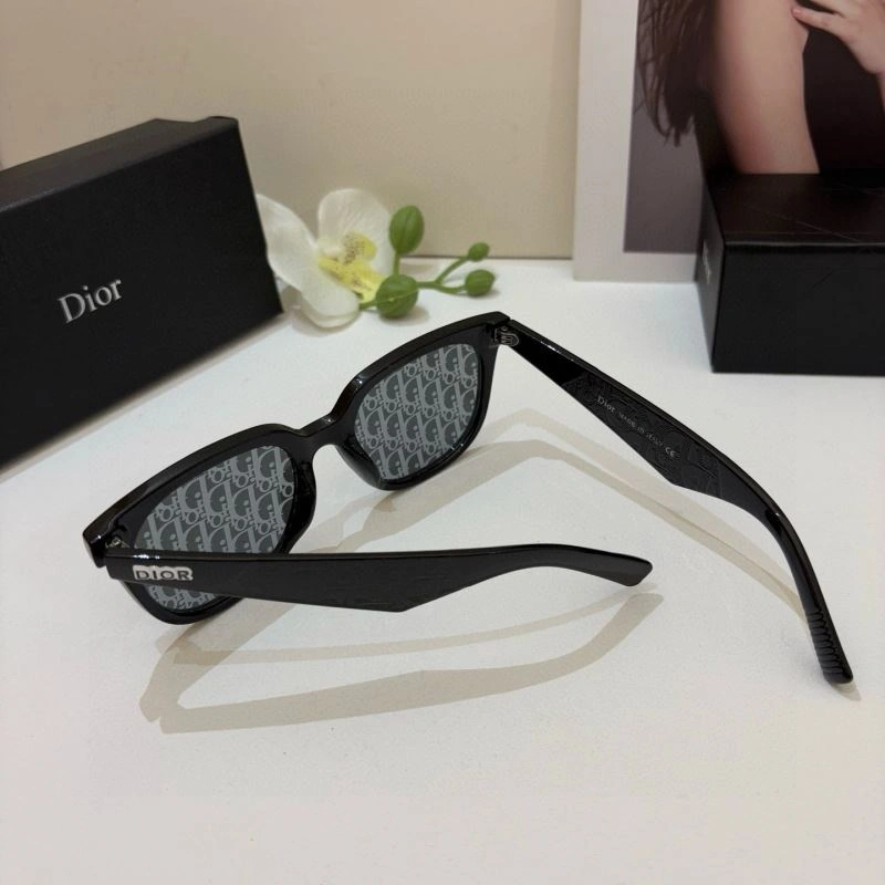 Tailored Christian Dior Sunglasses 278719