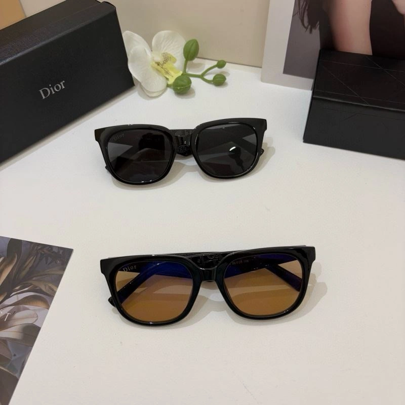 Snug Christian Dior Sunglasses 278715