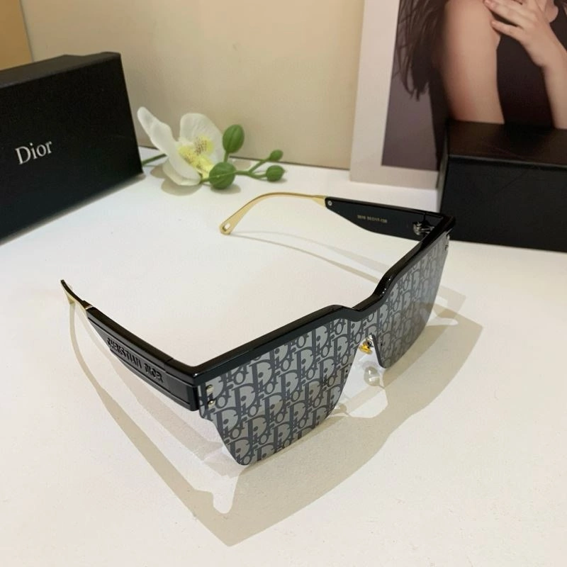 Vibrant Christian Dior Sunglasses 278706