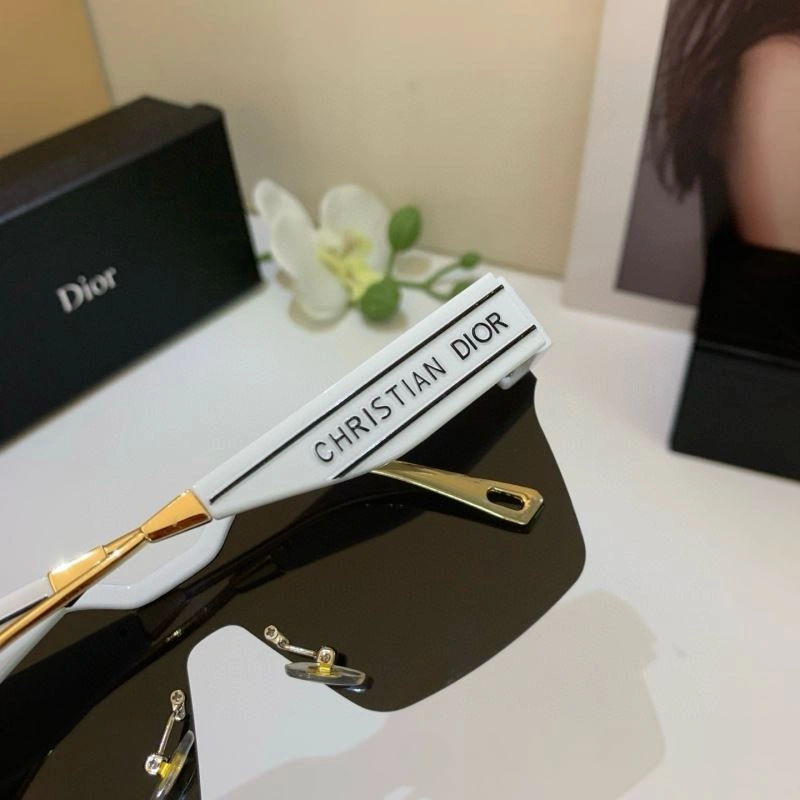 Christian Dior Sunglasses Stretchable 278707