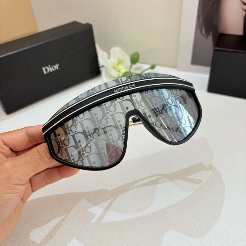 Christian Dior Sunglasses Durable 278704