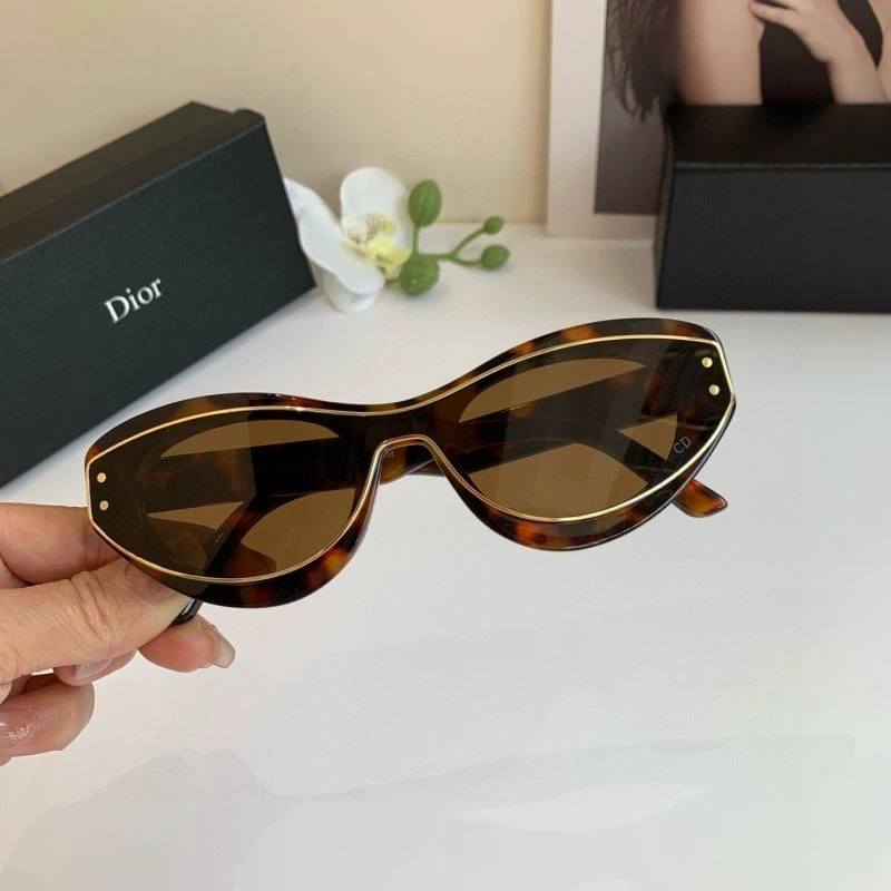 Sustainable Christian Dior Sunglasses 278703