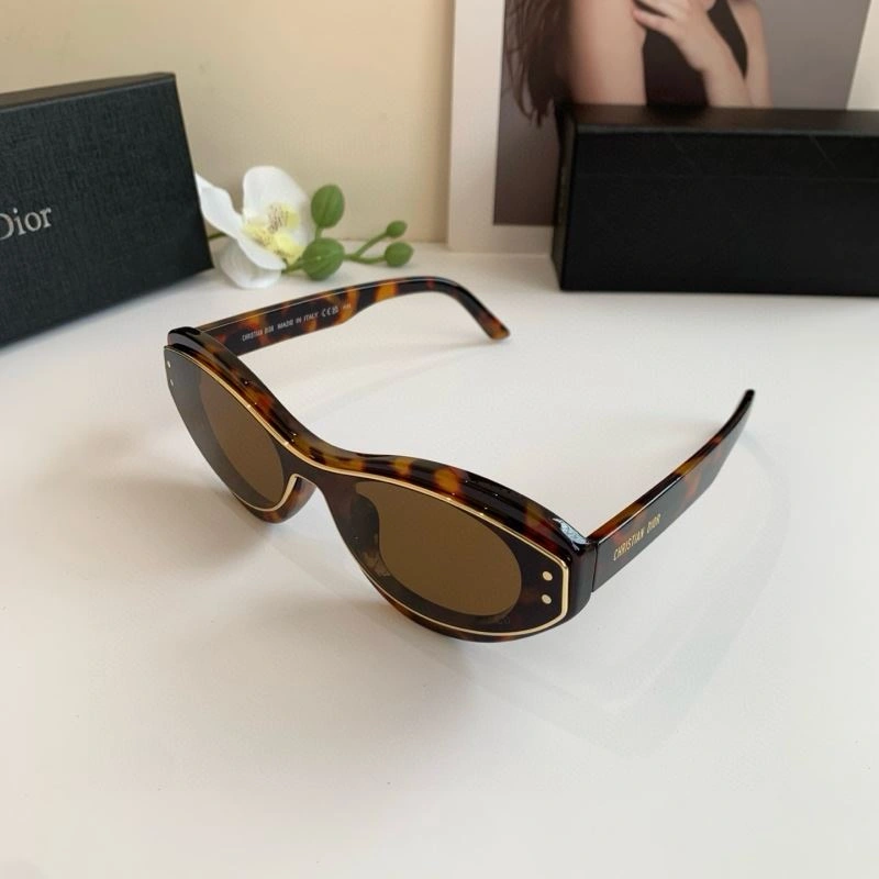 Sustainable Christian Dior Sunglasses 278703