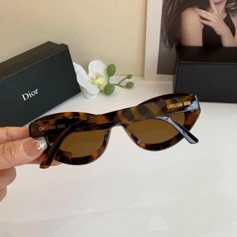 Sustainable Christian Dior Sunglasses 278703