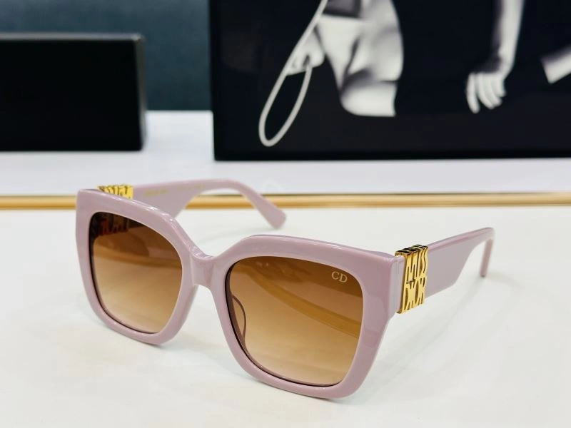 Sustainable Christian Dior Sunglasses 278728