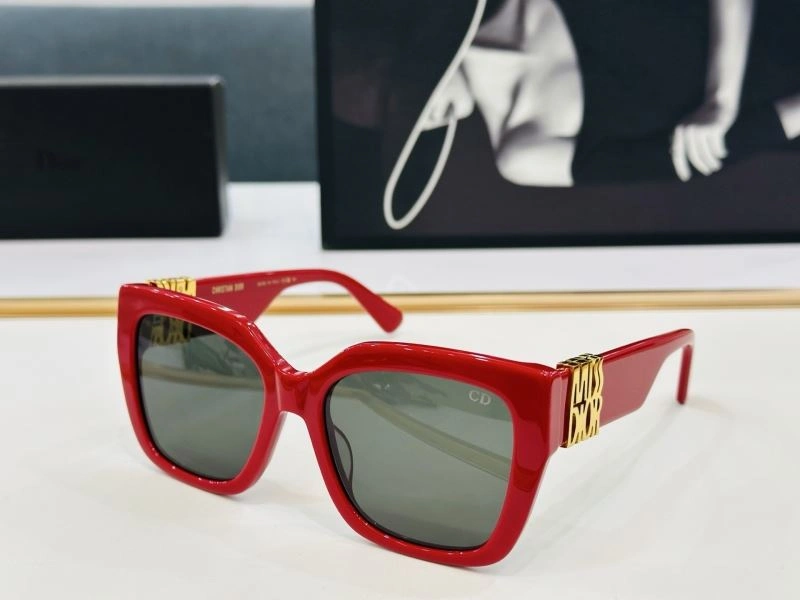 Sustainable Christian Dior Sunglasses 278728