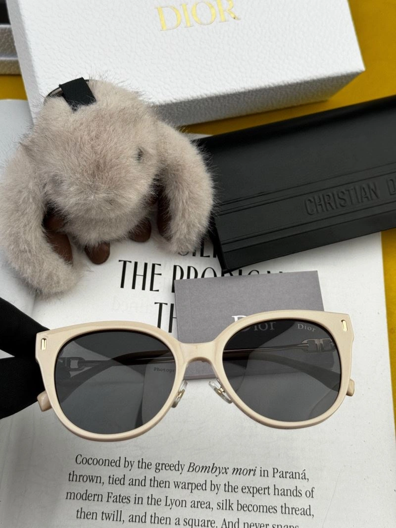 Christian Dior Sunglasses EasyMatch 278716