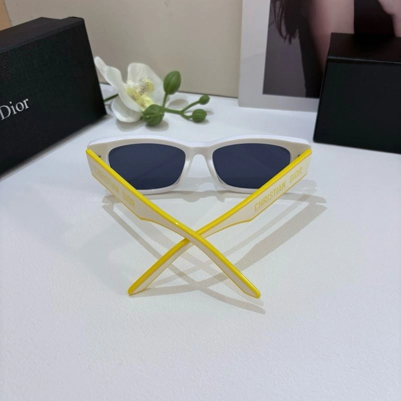 RelaxedFit Christian Dior Sunglasses 278695