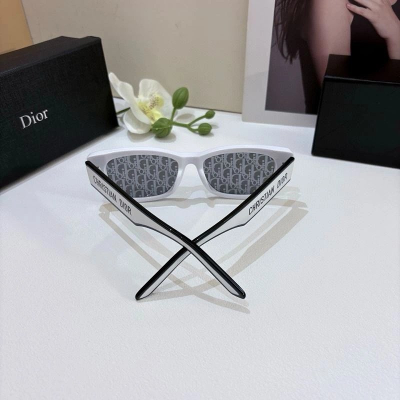 Christian Dior Sunglasses Lightweight 278694