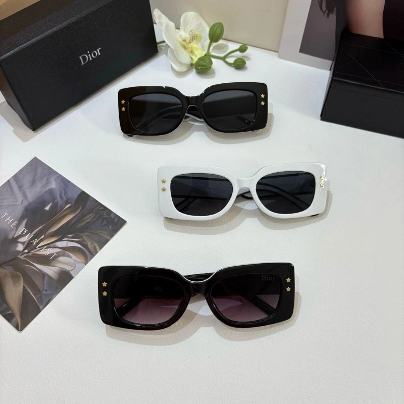 FashionForward Christian Dior Sunglasses 278661
