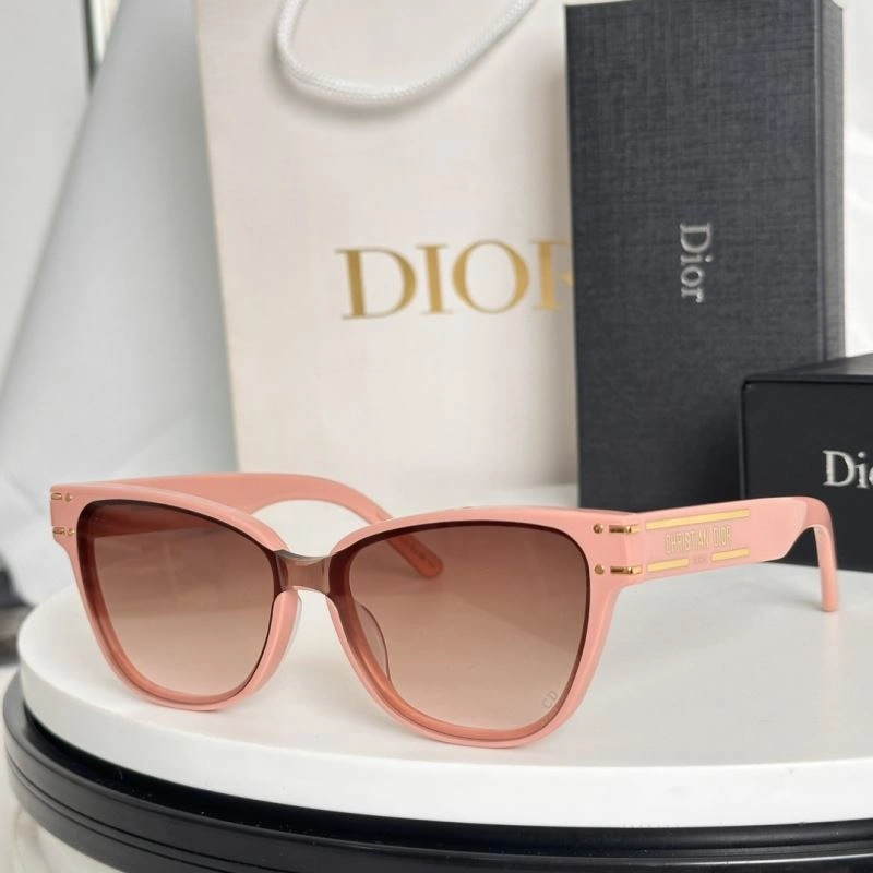 Christian Dior Sunglasses Sleek 278683