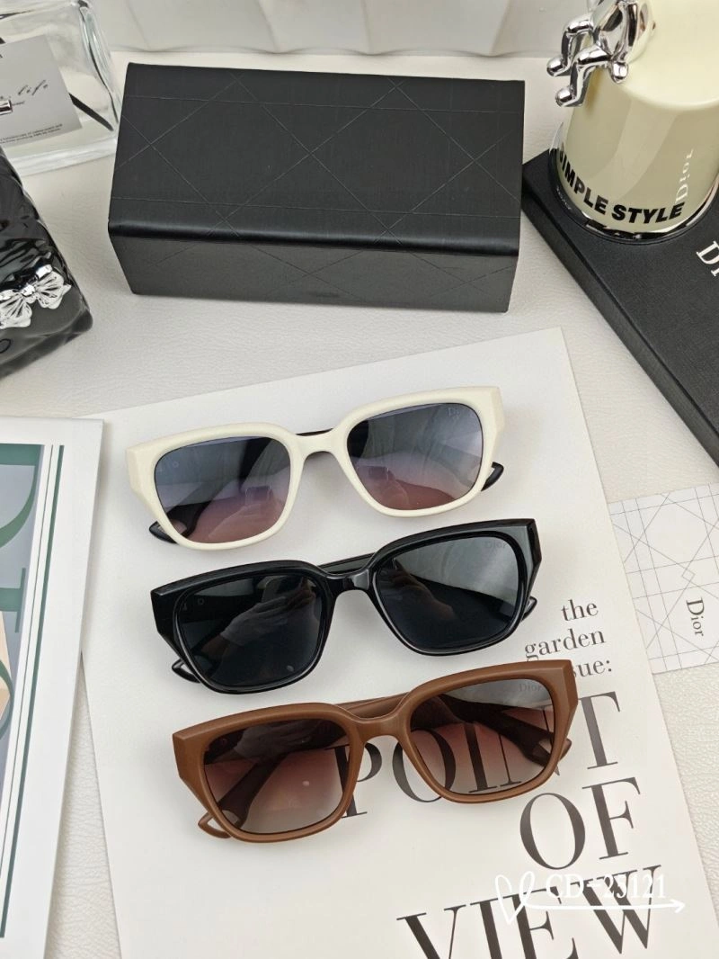 Christian Dior Sunglasses Durable 278684