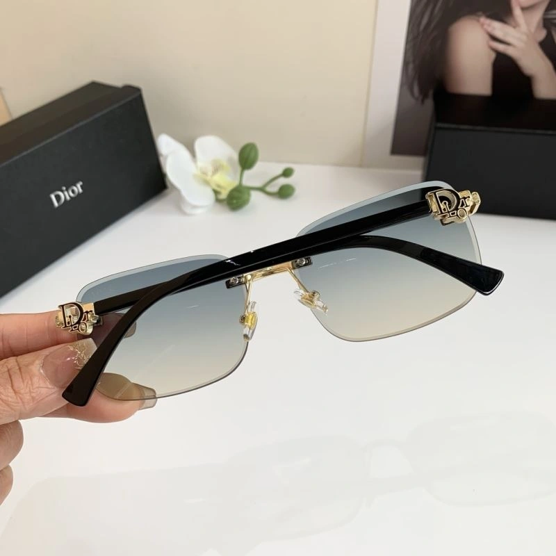 Christian Dior Sunglasses Durable 278676