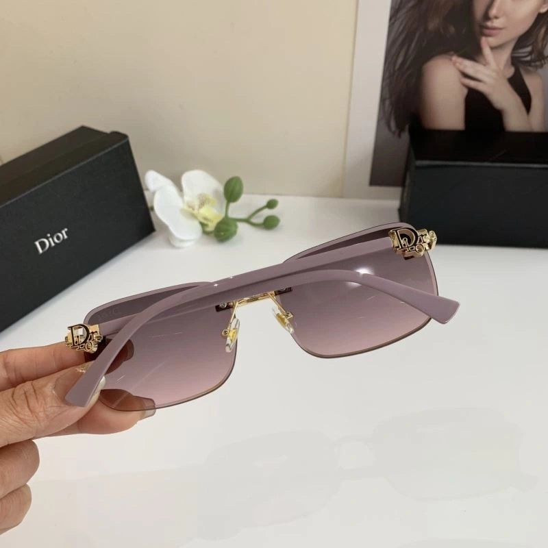 RelaxedFit Christian Dior Sunglasses 278665