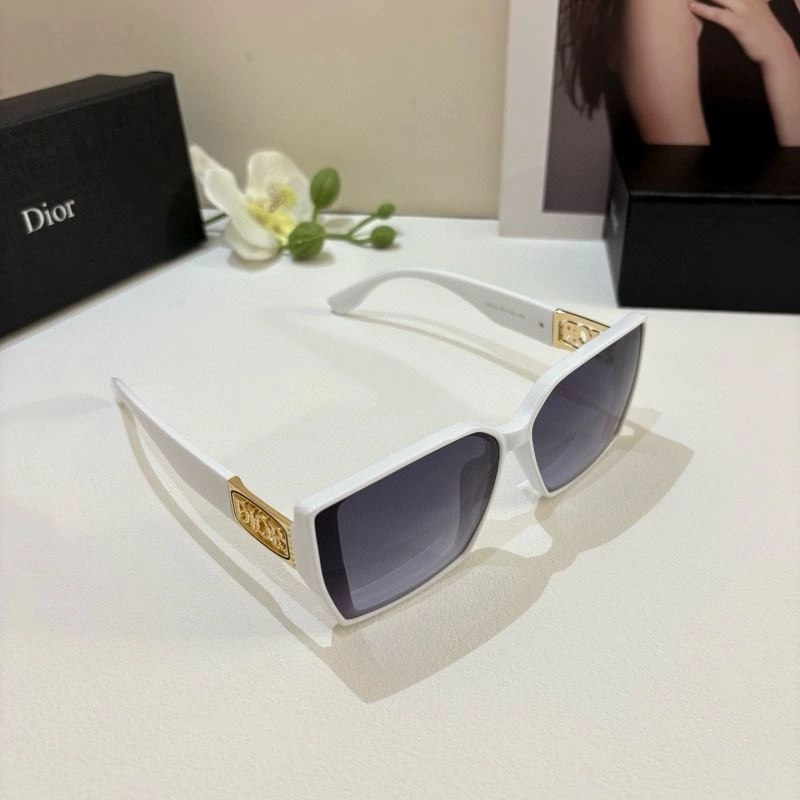 Functional Christian Dior Sunglasses 278667