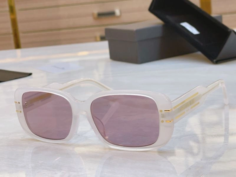Vibrant Christian Dior Sunglasses 278682