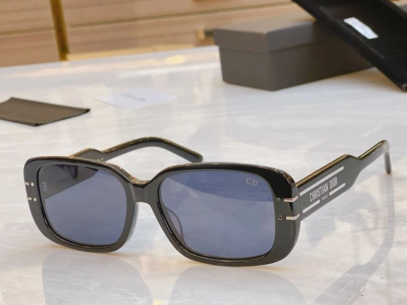 Vibrant Christian Dior Sunglasses 278682