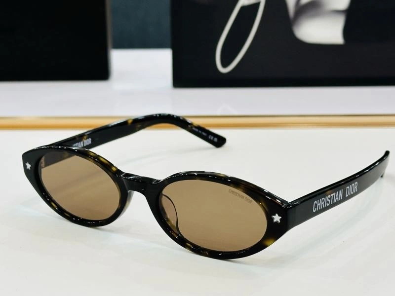 Cozy Christian Dior Sunglasses 278685