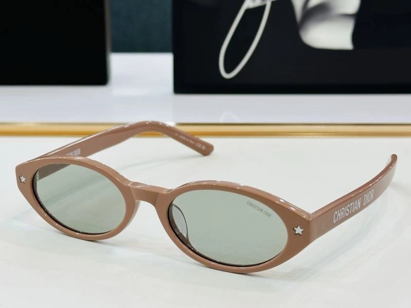 Cozy Christian Dior Sunglasses 278685